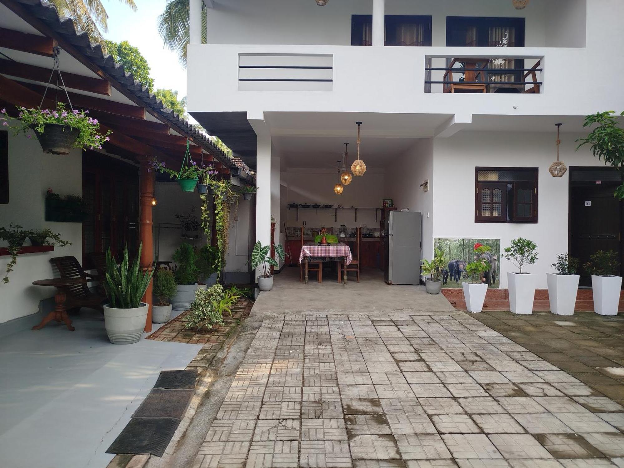 Little Villa Guest House Ahangama Buitenkant foto