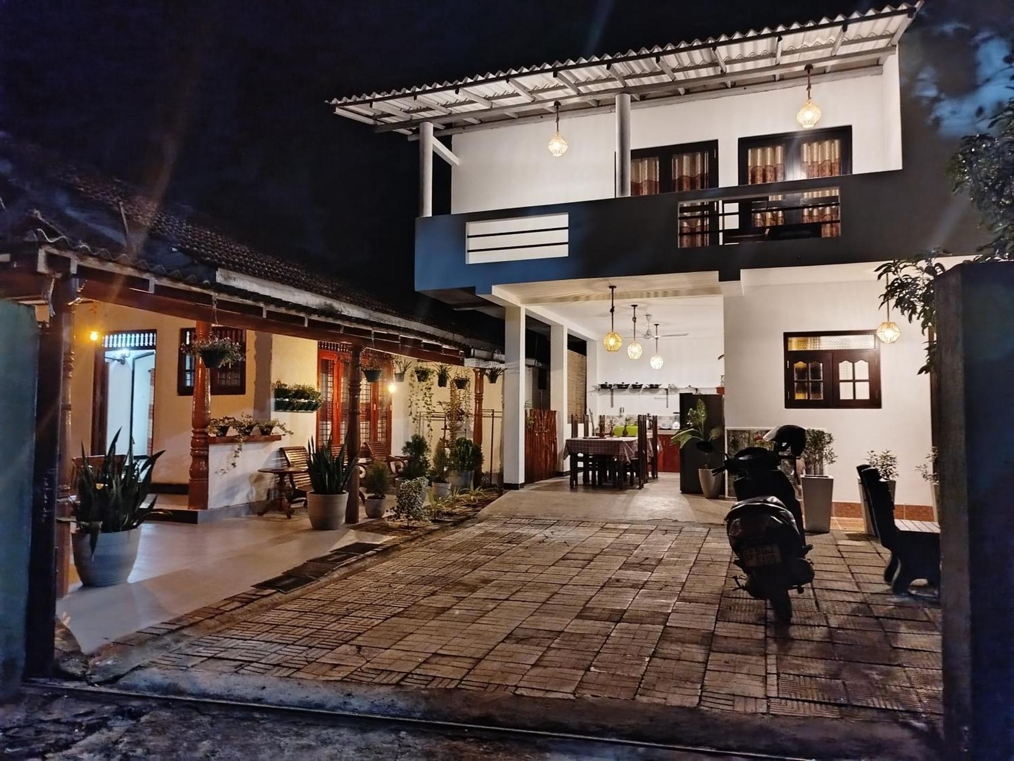 Little Villa Guest House Ahangama Buitenkant foto