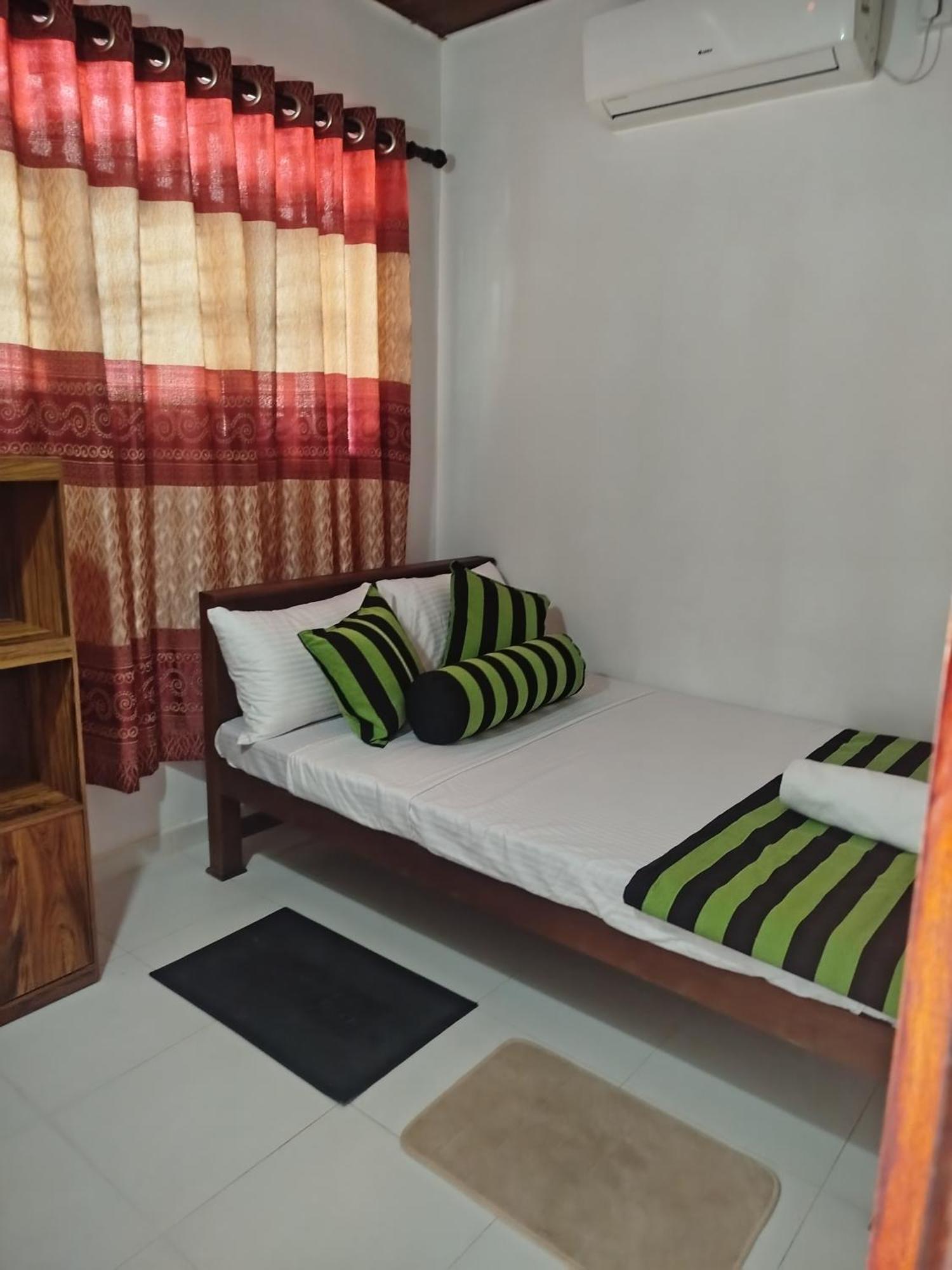 Little Villa Guest House Ahangama Buitenkant foto